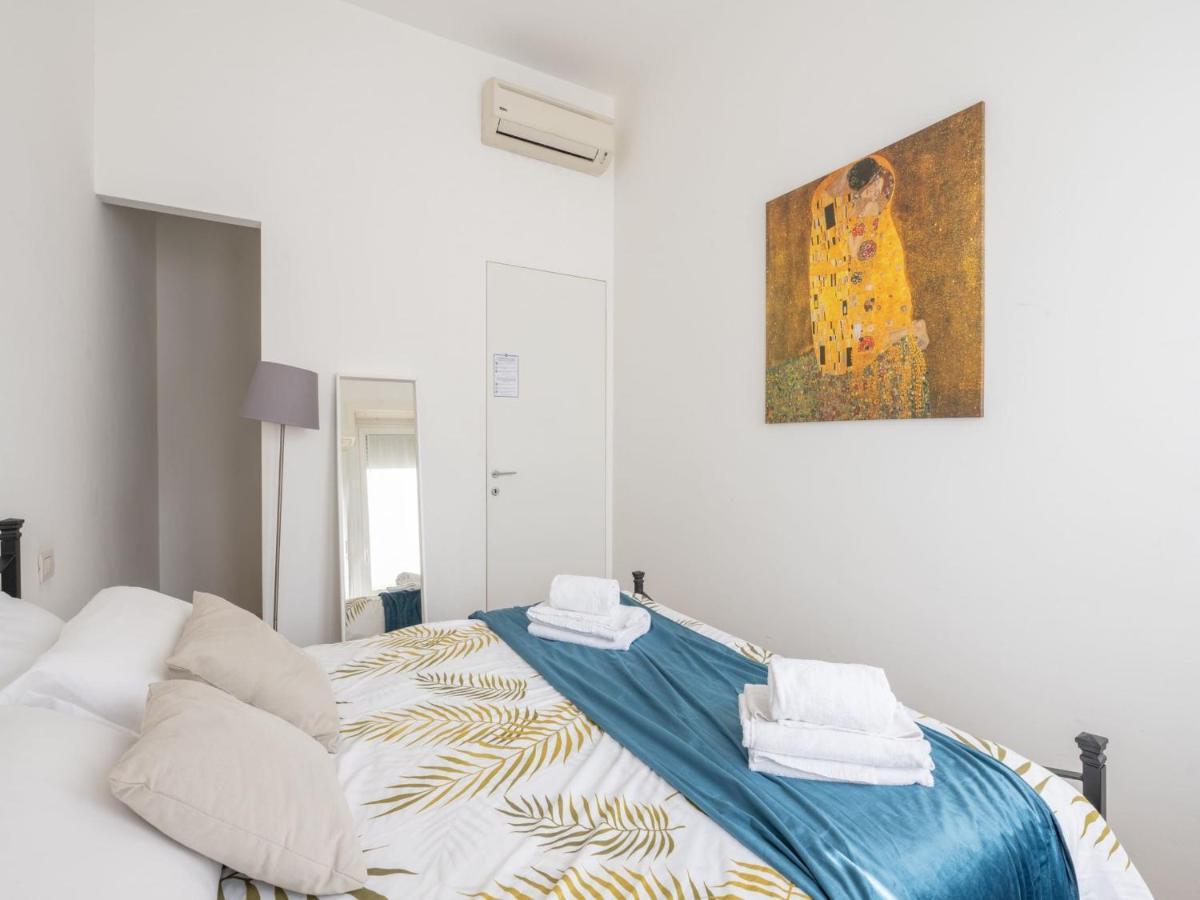 The Best Rent - Comfortable One Bedroom Apartment In Milan Downtown Exterior photo