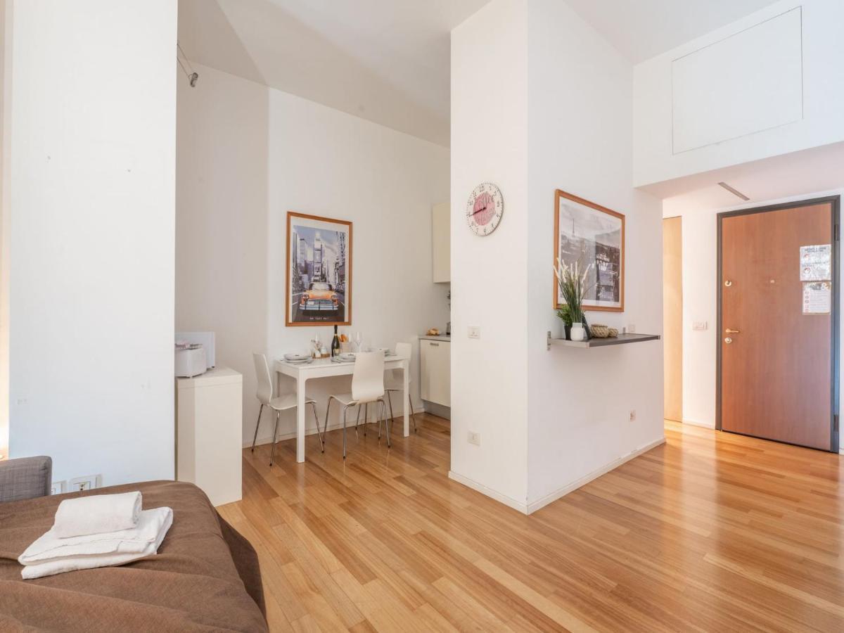 The Best Rent - Comfortable One Bedroom Apartment In Milan Downtown Exterior photo